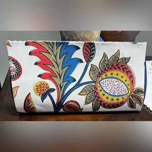 Floral Patterned Clutch